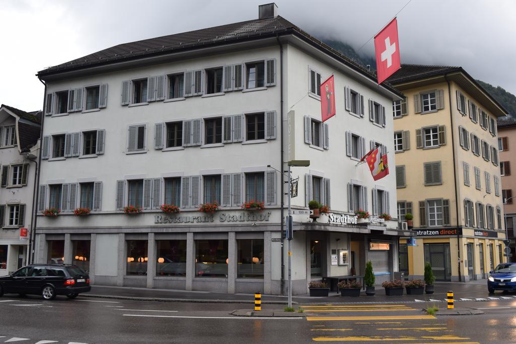 Hotel & Restaurant Stadthof กลารุส ภายนอก รูปภาพ